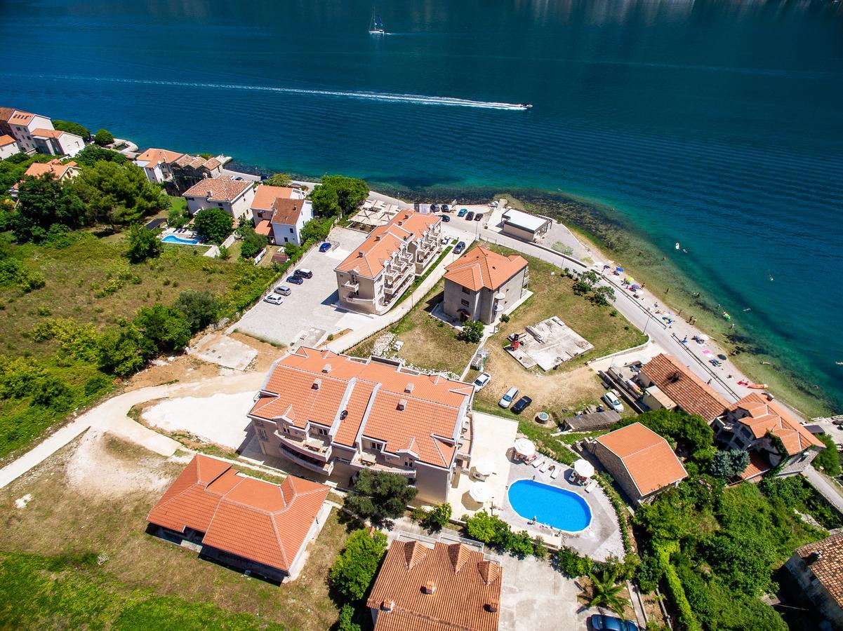 Hotel Perla Adriatica Kotor Exterior photo